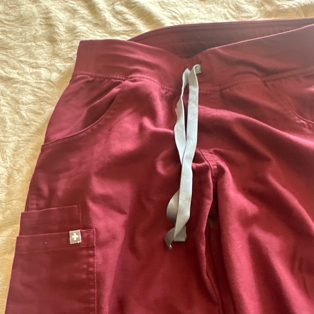 Figs pants